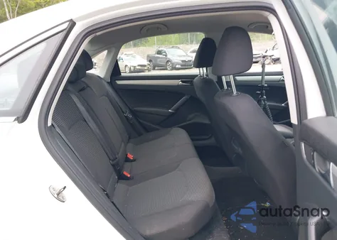 2016 Volkswagen Passat 1.8T R-Line/1.8T S from USA, damaged, VIN 1VWAT7A34GC037586